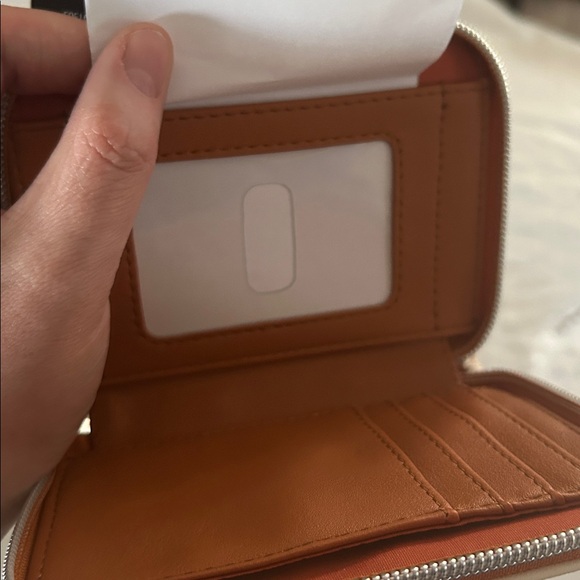 Loungefly Snoopy Christmas Round Crossbody Bag and wallet - Picture 13 of 13